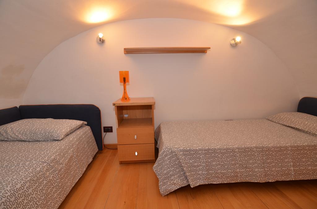 Apartment Gemmellaro Catânia Quarto foto